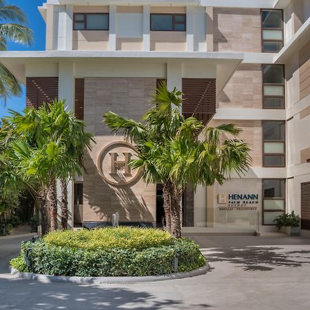 Henann Palm Beach Resort Balabag  Экстерьер фото Entrance of the hotel