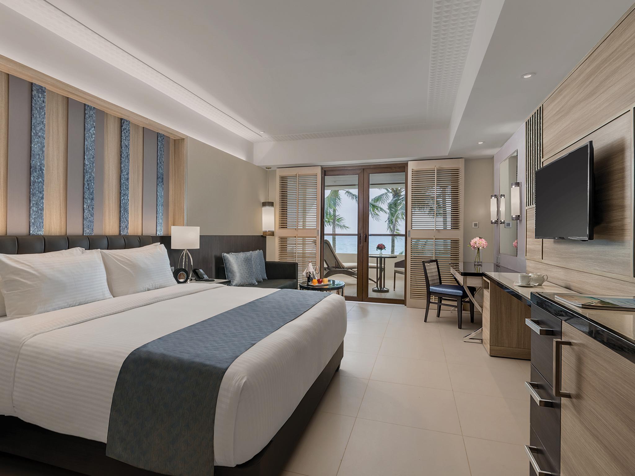 Henann Palm Beach Resort Balabag  Экстерьер фото Deluxe Ocean View