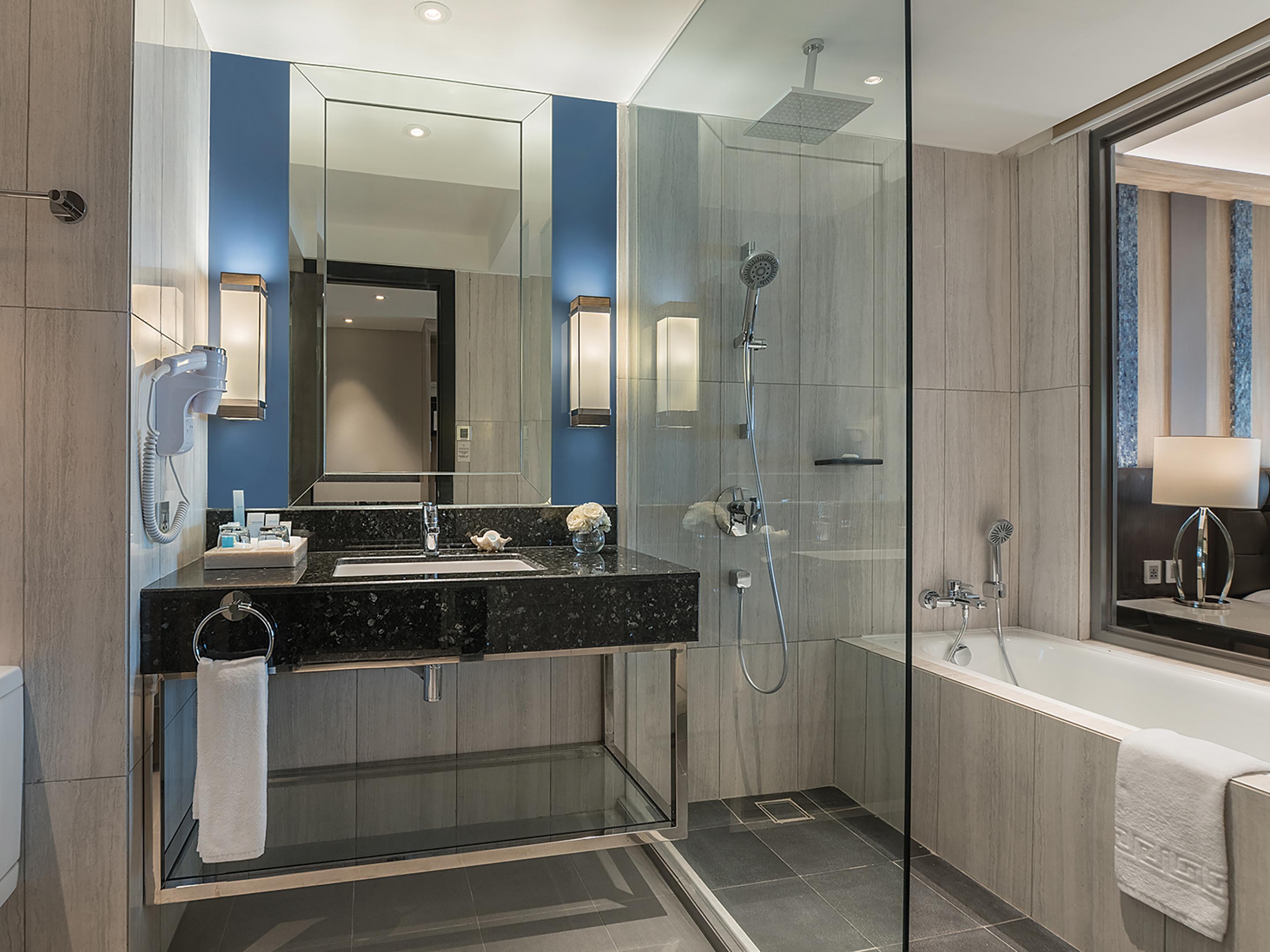 Henann Palm Beach Resort Balabag  Экстерьер фото