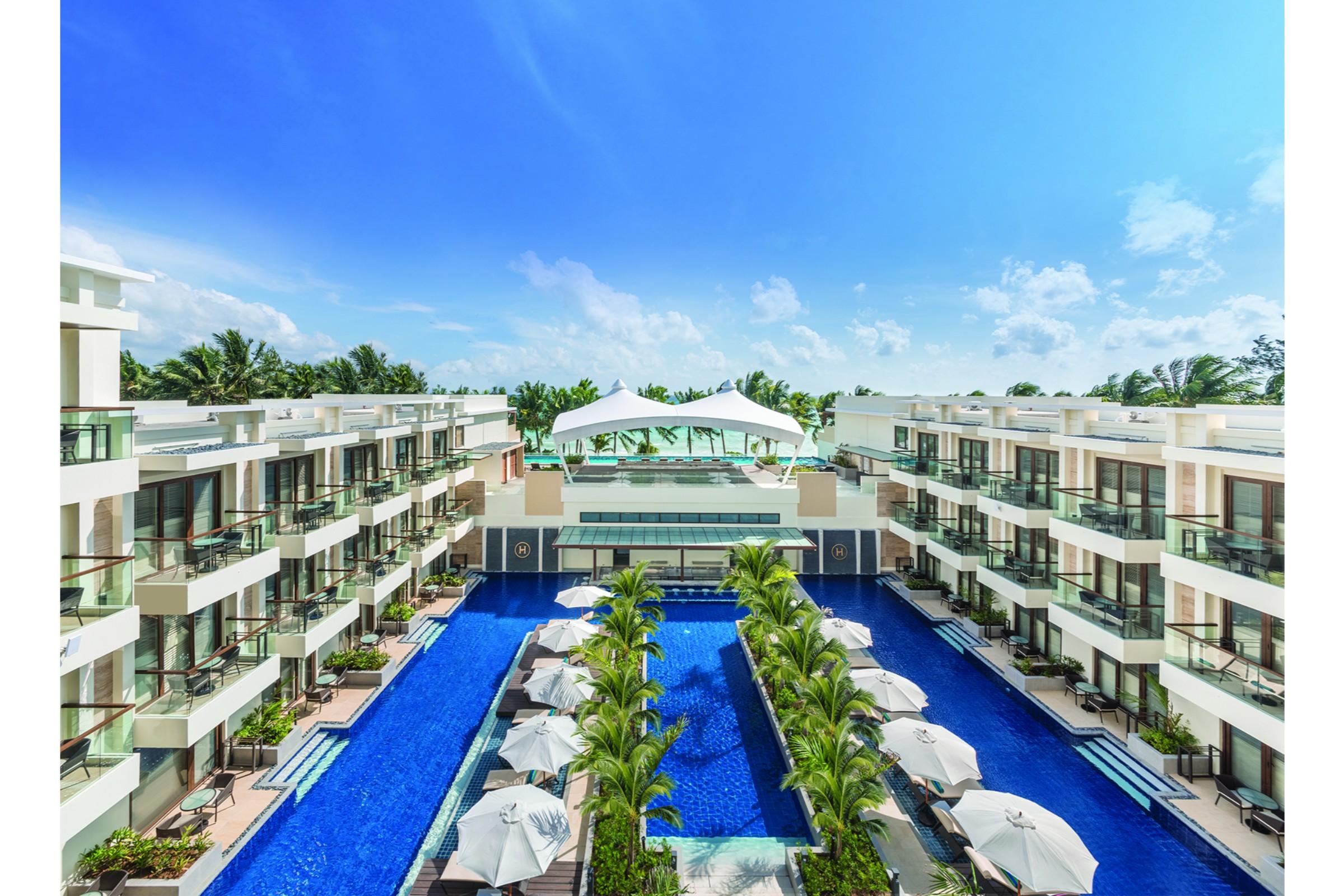 Henann Palm Beach Resort Balabag  Экстерьер фото Hard Rock Hotel in Cancun