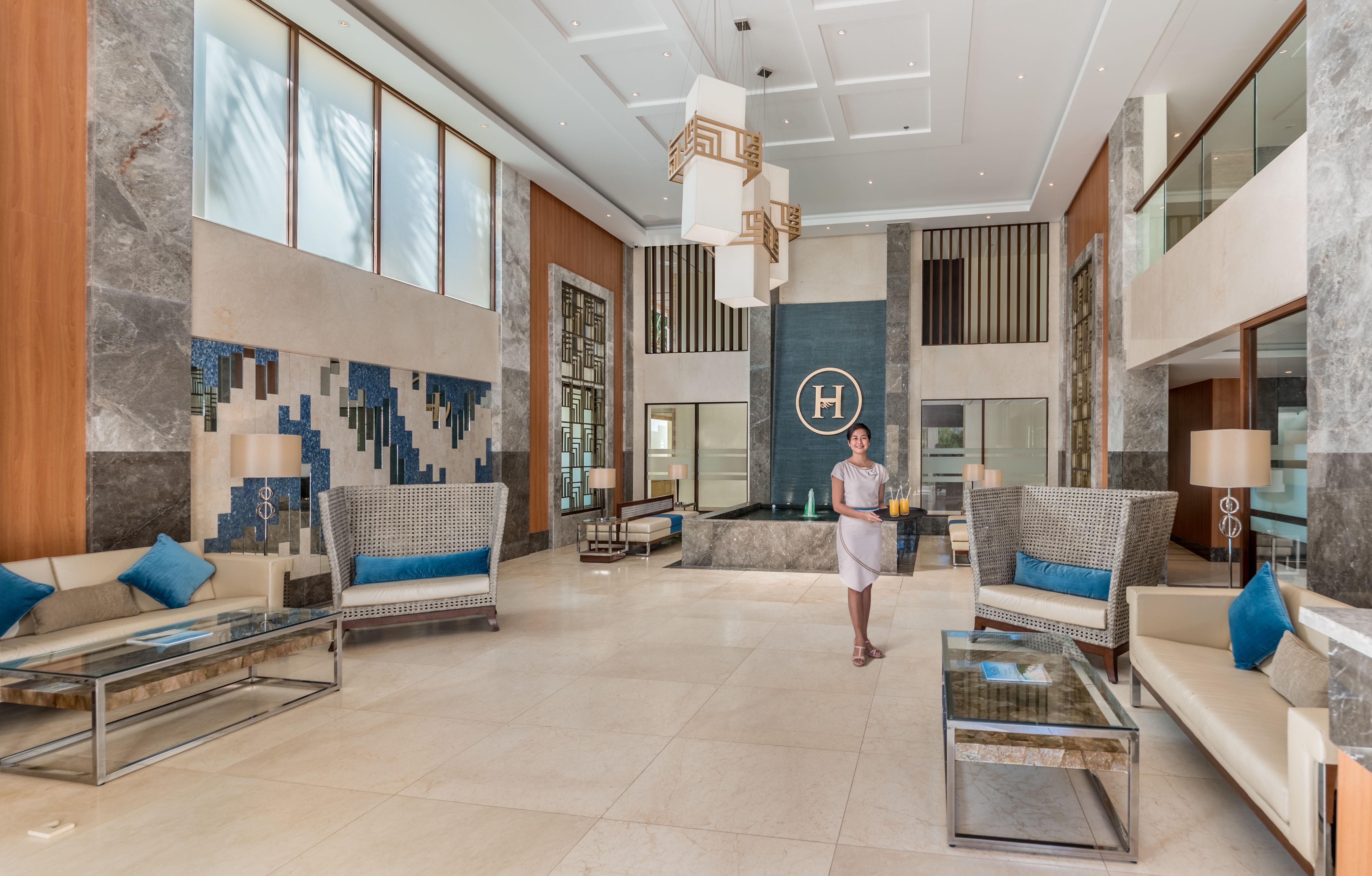 Henann Palm Beach Resort Balabag  Экстерьер фото Lobby